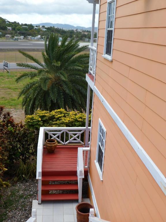 Wind Chimes Inn Antigua St. John's Exterior foto